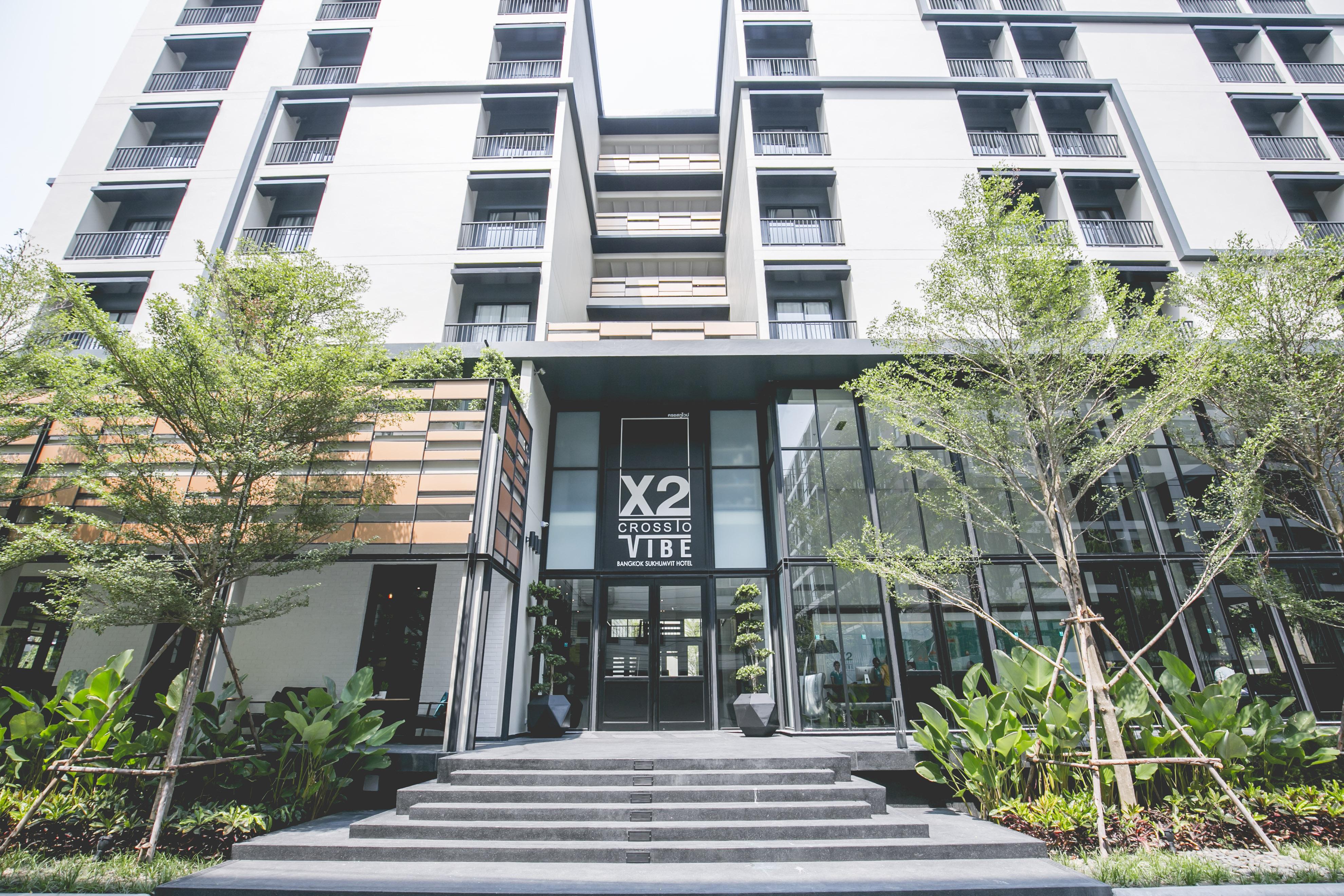 Cross Vibe Bangkok Sukhumvit Hotel Exterior foto